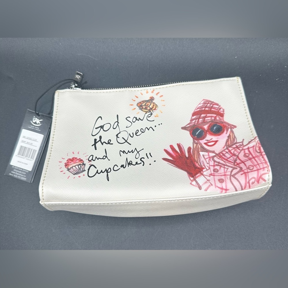 Izak “God Save the Queen and her Cupcakes” pouch makeup cosmetic bag NWT